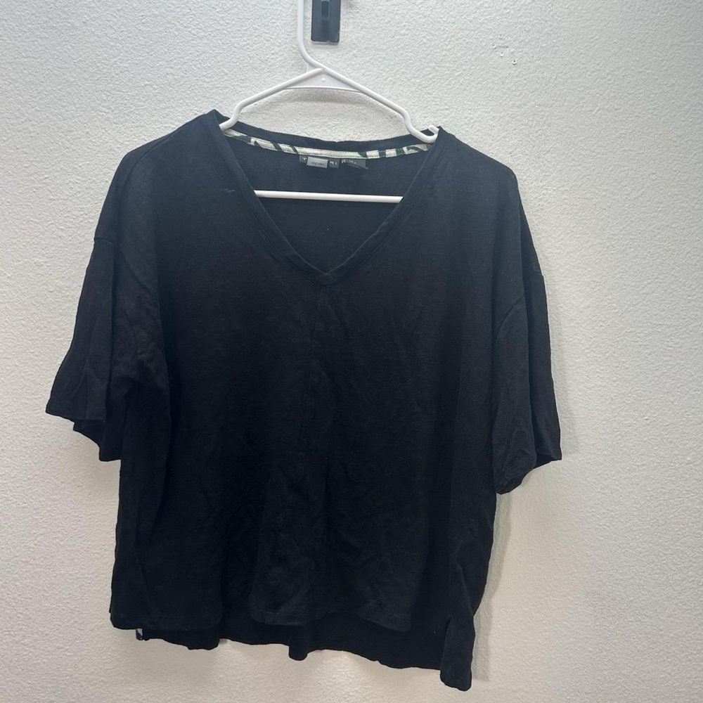 Elie Tahari Ebony V-Neck Short Sleeve Tee
